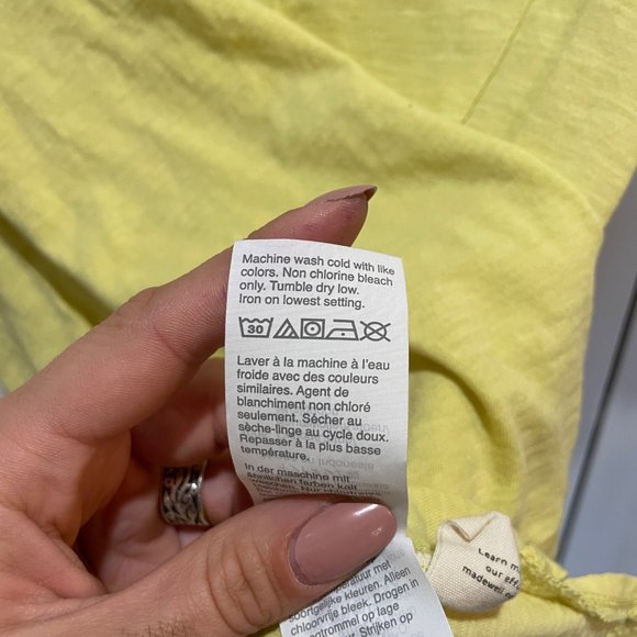 Madewell yellow pink bundle small V neck short sleeve basic tee - Picture 4 of 12